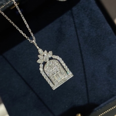 Harry Winston Necklaces